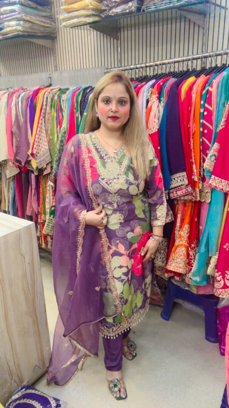 {"eId":"733139178218357","CameraPosition":2}