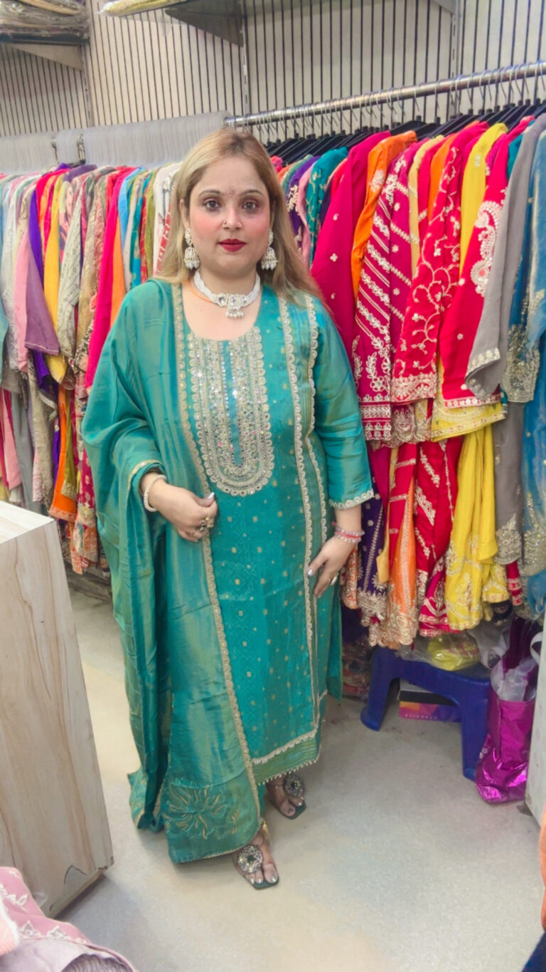 {"eId":"733139178218357","CameraPosition":2}