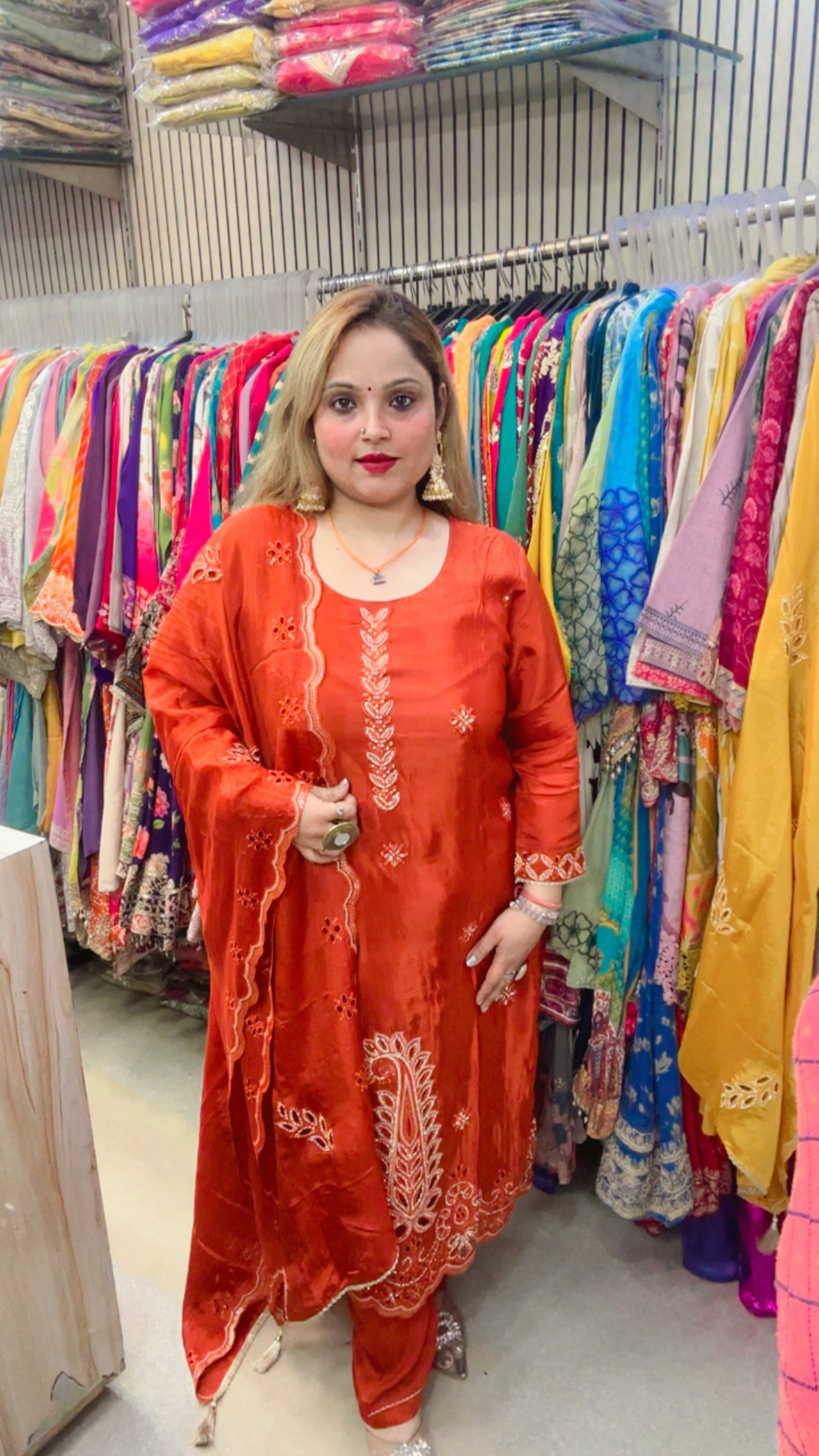 Elegant Grass Crepe Fabric Pant Suit with Dupatta - Image 2