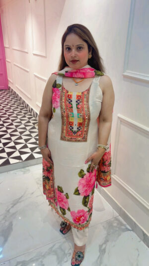 Elegant Crepe Pant Suit with Mirror Work, Digital Print & Dupatta for Women