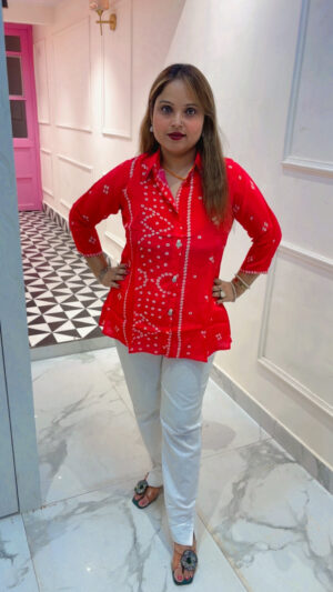 Stylish Crepe Printed Short Kurti with Linen Bottom for Women